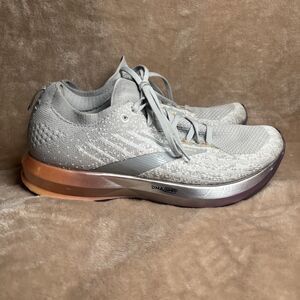 Brooks Levitate 3 DNA AMP Running Shoes Womens Size 10 Grey Peach/Purple Sneaker